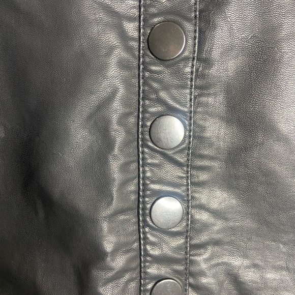 FREE PEOPLE Oh Snap Vegan Leather Miniskirt black Sz 12 EUC - Picture 4 of 8